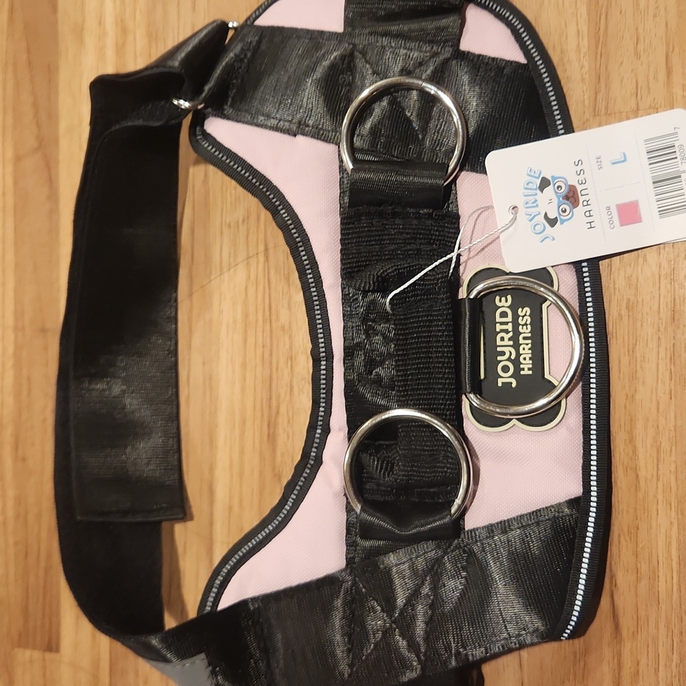 Joyride Harness in Pink and Black